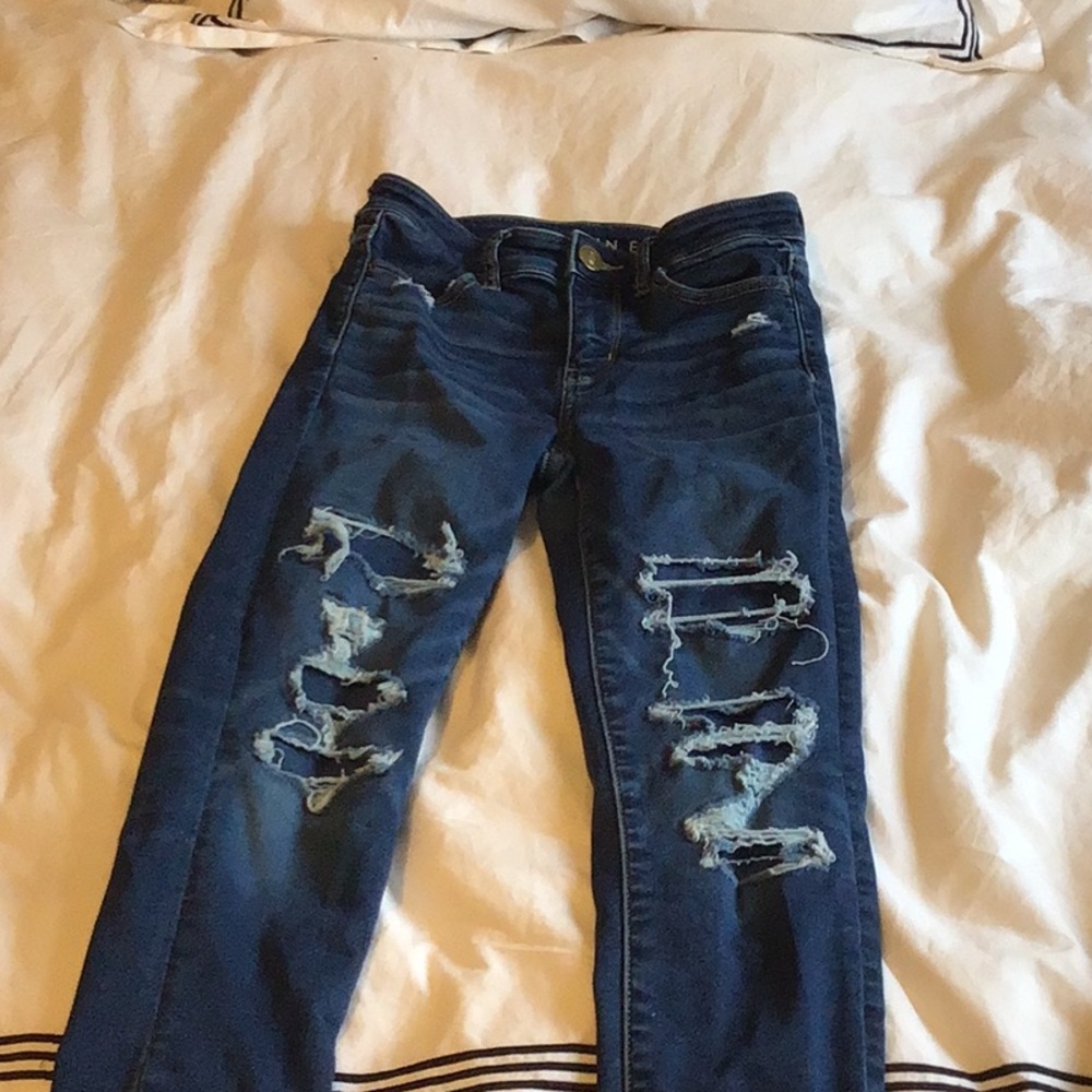 American eagle ripped jeans